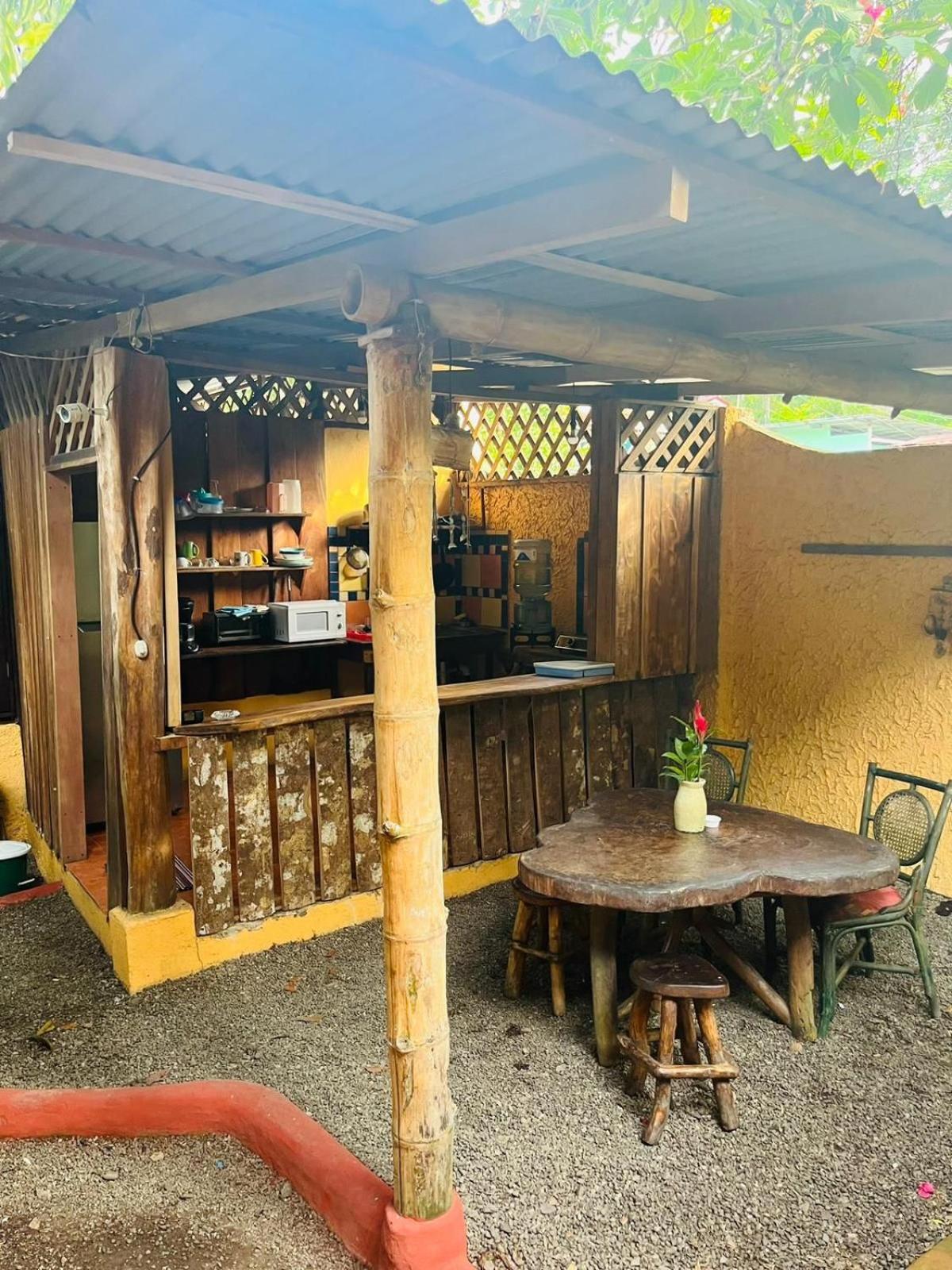 La Casa De Rolando Villa Puerto Viejo de Talamanca Exteriör bild